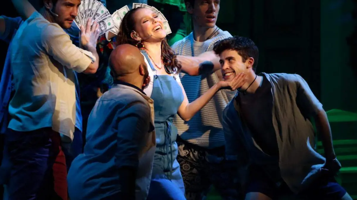 MAMMA-MIA- KIKA-EDGAR-romina solis-05